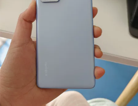 小米12Pro，256g.有需要私聊 感兴...
