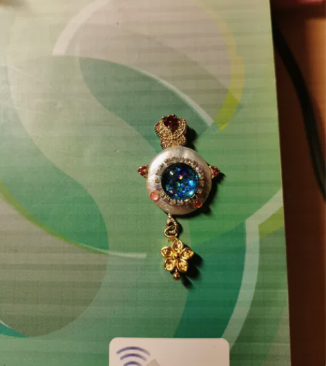 大纽扣阿飘，超级好看噢，可以配绳子当项链 ...