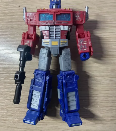 围城擎天柱 官方正版，无盒无说，配件齐全切...