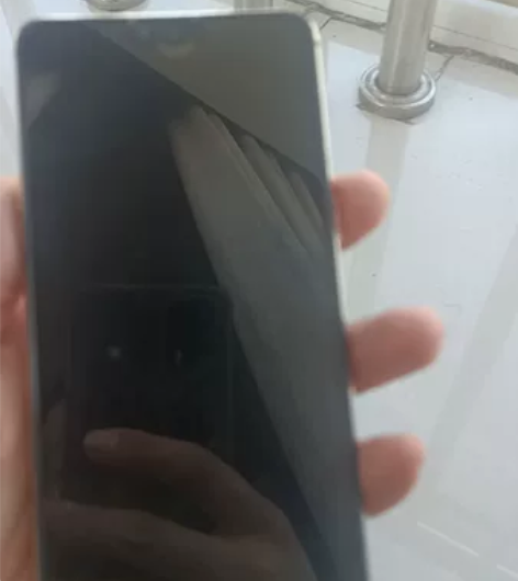 oppo r15自用两年，很爱惜，成色非常...