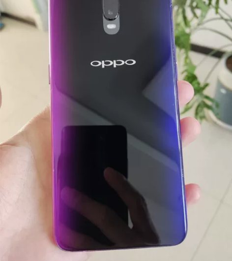 oppor17 8+128运存手机，实拍。...