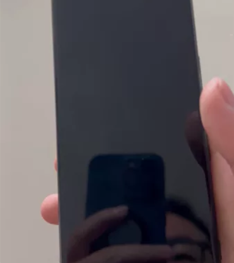 索尼Xperia1  .4+64G轻微划痕...