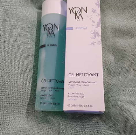 法国Yonka雍卡温和洁面啫喱 清洁毛孔保...