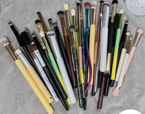 外贸高档尾单特价清仓化妆刷眼影遮暇鼻影唇刷...