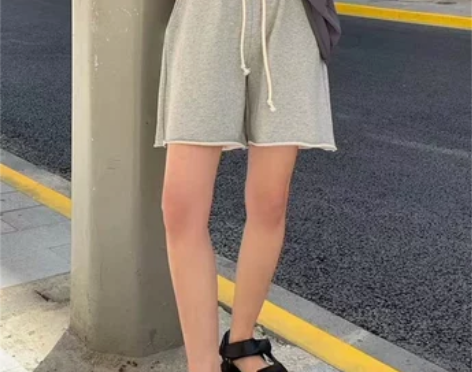 韩系卷边休闲短裤女夏季2022新款宽松灰色...