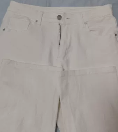 弄格白色直筒牛仔裤女2022年秋季新款高腰...