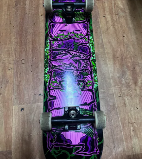 dbh滑板板子很新只有轮子有痕迹出之前会查...