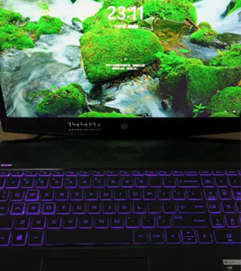 惠普光影精灵4 / i7-8750H 六核...