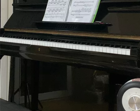 自用钢琴#钢琴  进口英昌 保护的很好 4...