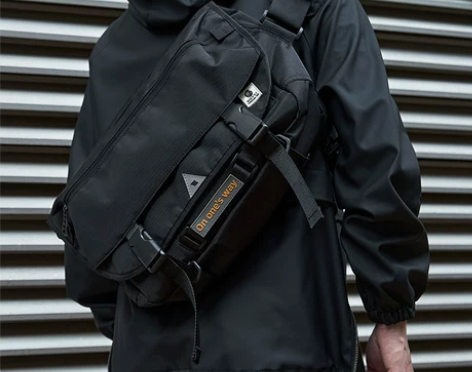 机能斜挎包男士胸包工装运动骑行背包大容量邮...