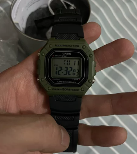 卡西欧W-218H-3A黑绿石英机芯运动，...