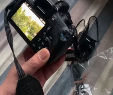 99新佳能单反相机1200d套机，本人只用...