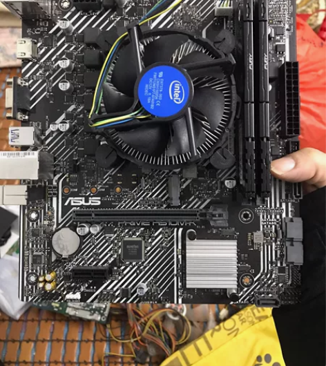 9.9新 i5 10400 f 华硕主板5...