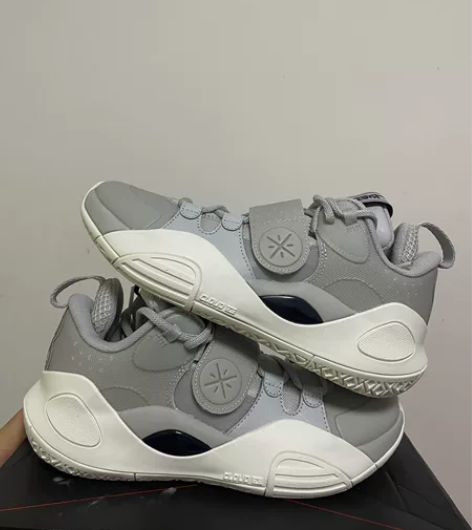 李宁全程八   白灰配色    篮球鞋 货...