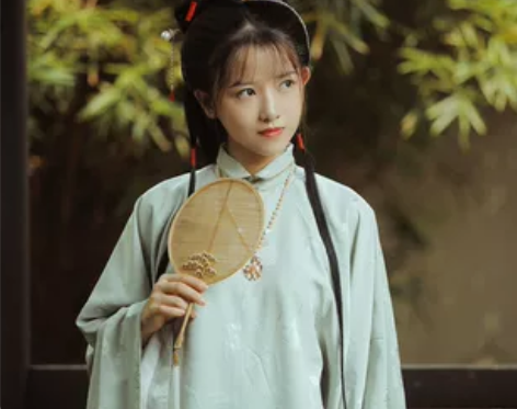 兰若庭 汉服 太平有象 浅豆绿上衣白织金马...