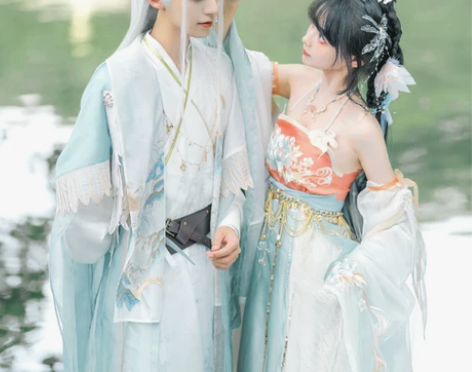 汉服池上月春江月明##amp；amp；月照...