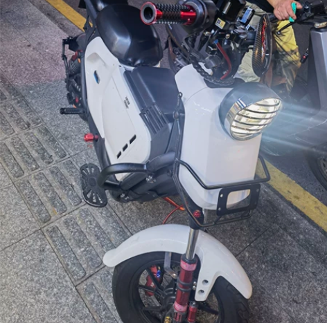 小牛电动出小牛电动车U+B，九成新，在小牛...