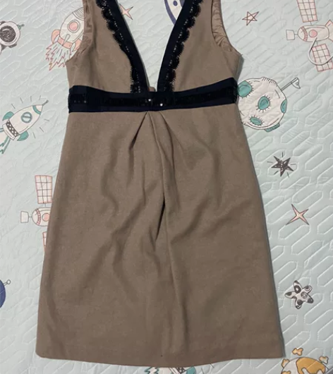 秋水伊人 正品 羊毛背带裙 蕾丝亮片收边 ...