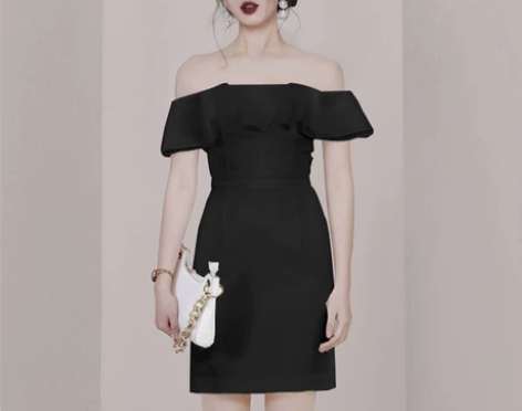 新款性感一字肩露锁骨荷叶边收腰显瘦黑色连衣...
