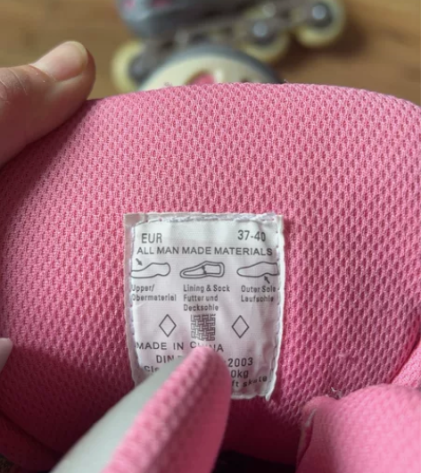 米高旱冰鞋……全新。可伸缩37-40码，大...