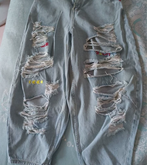 刺绣阔腿破洞牛仔裤女夏季 感兴趣的话点“我...