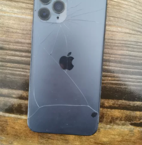 苹果11pro，美版256G.无锁，换过进...