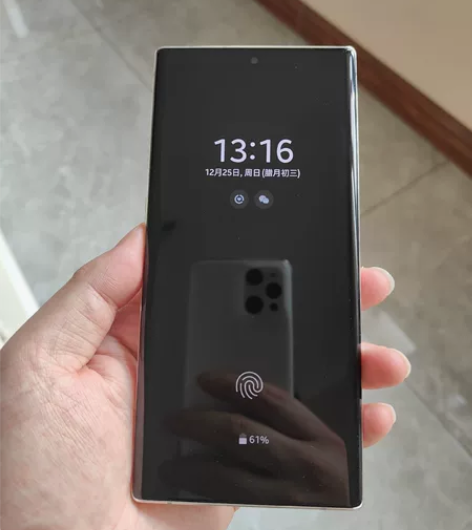 出国行三星note10+白色，屏幕无烧屏老...