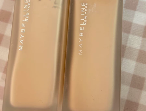 美宝莲粉底液纽约SuperStay巨持妆粉...
