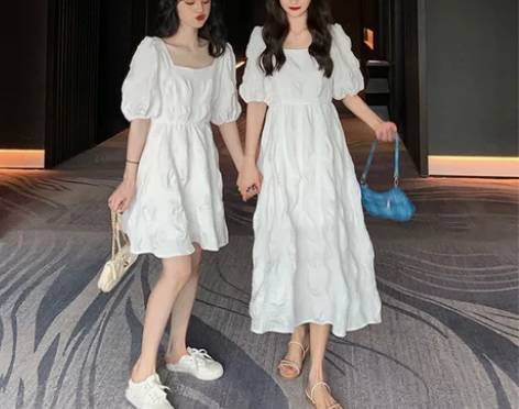 短款小白裙，肌理感强，超美超好看，闲置出换...