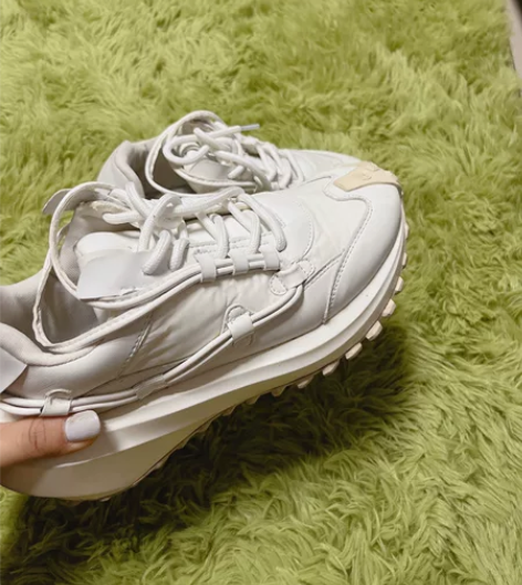 女士运动鞋，37码 没有磨损，皮面，四季可...