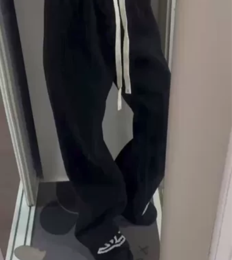 垂度超好 两色 内里加绒 四年女装实体店新款