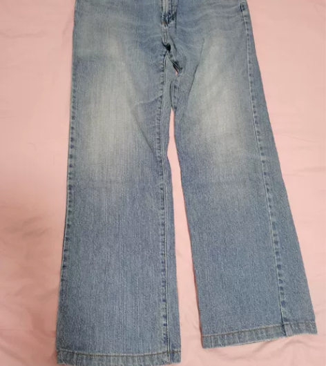 牛仔裤一条10块!三条30块! 1,堡狮龙...