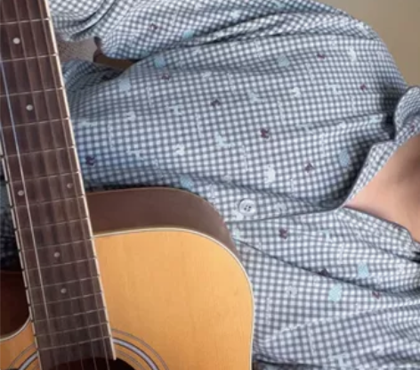 99新红棉吉他,音色杠杠的!初学首选,没怎...