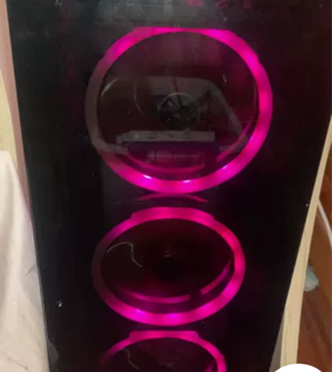 卖个电脑机箱，带几把七彩风扇，成色新，换机...