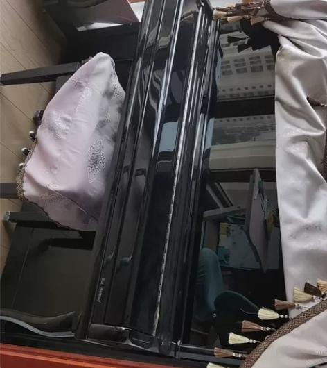 孩子之前自己弹的钢琴，现在闲置出手， 感兴...