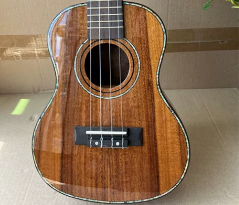 《尤克里里大量款式低价甩》 21/23/2...