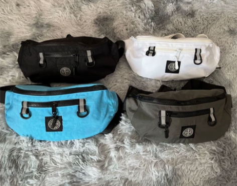 尼龙水洗刺绣精品19SS 90771斜跨包...