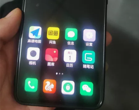 魅族17，8+256。戴套使用成色好，尾插...