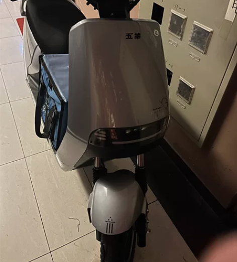 五羊牌子的,刚买两星期,天太冷用不到 感兴...