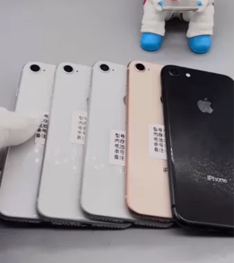 苹果8 64G 原装 特价：888?