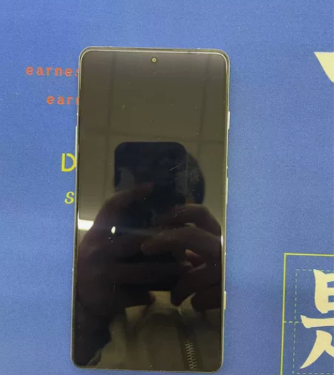 红米k40游戏增强版，12?256，天玑1...