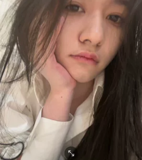 我表姐的另外一个备用手机，苹果12 128...