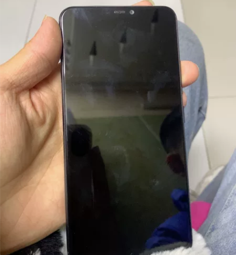vivoy81s 成色99 屏幕无划痕，3...
