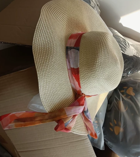 海滩帽，草帽 感兴趣的话点“我想要”和我私...