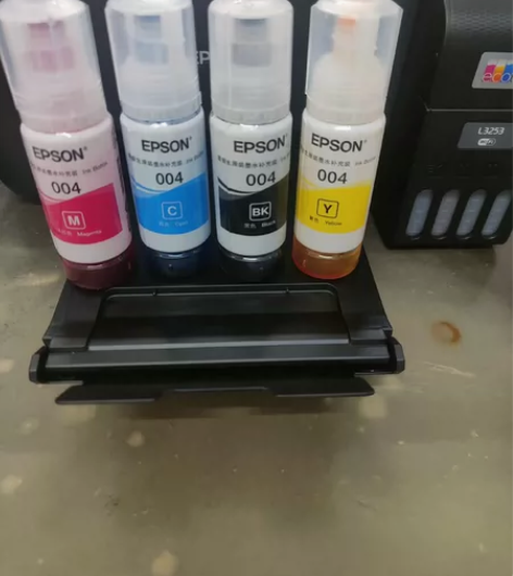 爱普生004墨水空瓶,一套包邮 感兴趣的话...