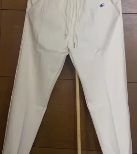 冠军米白色加绒卫裤女 L能穿到95到120...