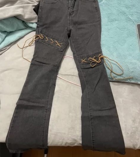 牛仔裤 买小了 适合165以上 但是很瘦的...