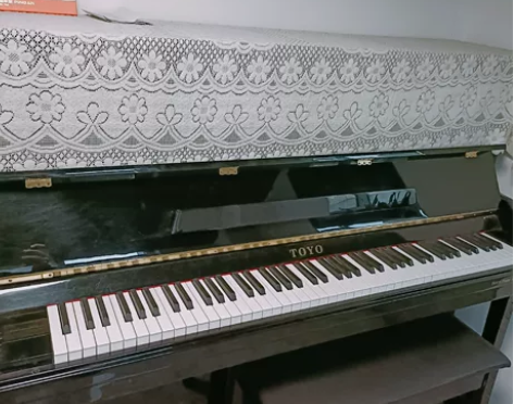 低价出售钢琴(准新琴)，日系品牌，黑色，柚...