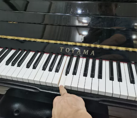 TOYOMA-T122钢琴出售，卡瓦依钢琴...