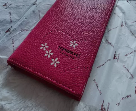 七匹狼女士牛皮钱包，全新礼盒装，可以直接拿...